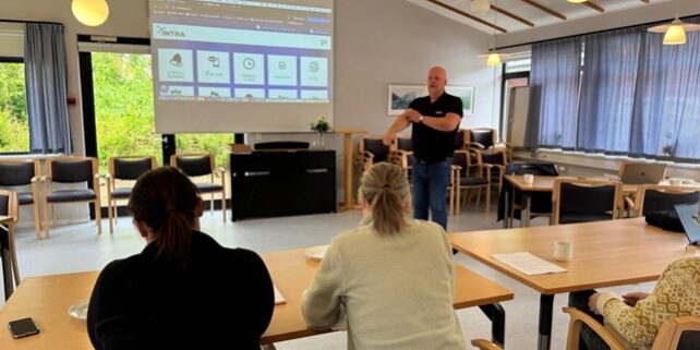 VEKS fær nú intraskipan 1-2